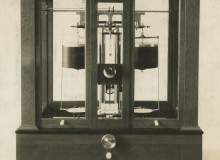 A Damped Analytical Balance